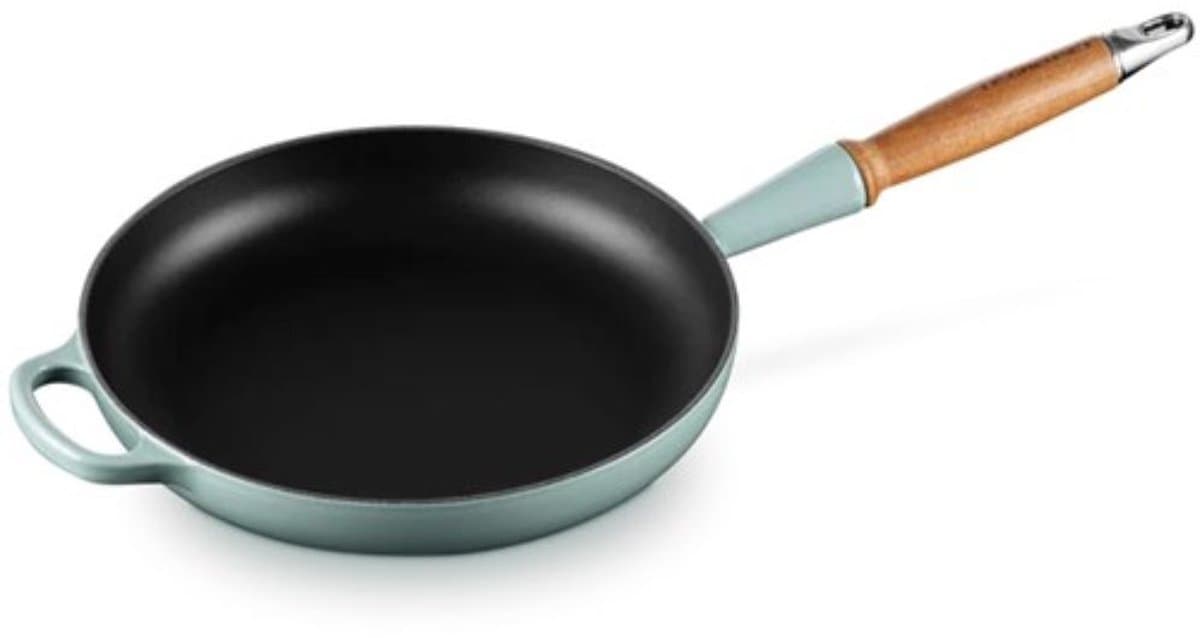 Le Creuset Koekenpan Signature met Houten handvat 'Sea Salt' Ø26cm