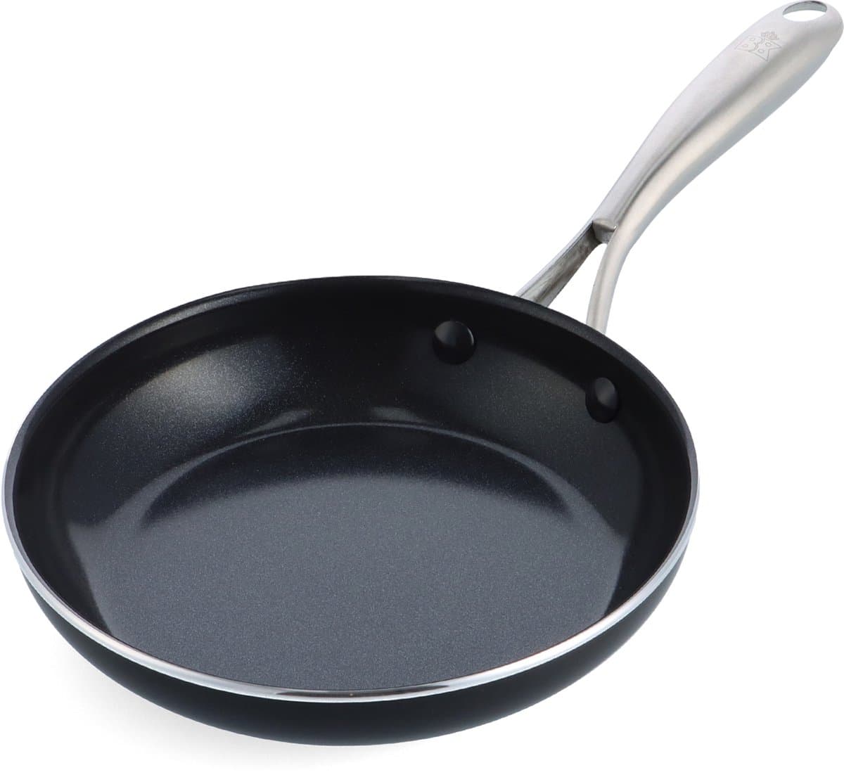 BK Magma Aluminium koekenpan Ø 20cm - PFAS-vrij – Inductie – Ovenbestendig tot 250°C – Vaatwasserbestendig – Zwart - Snelle Opwarming – RVS Handgrepen