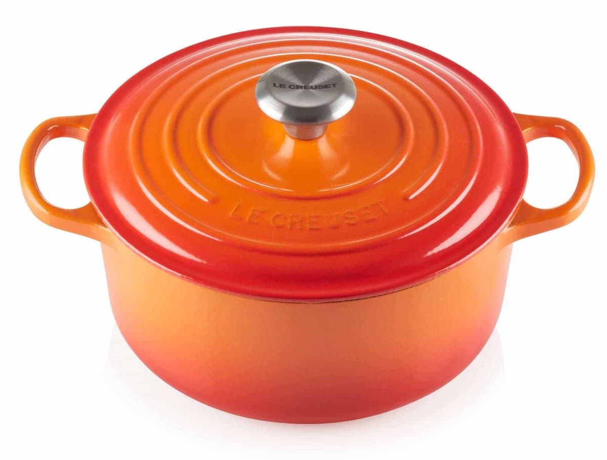Le Creuset Braadpan Signature Oranjerood – Ø 26 cm / 5,3 Liter – Grote Ronde Stoofpan van Gietijzer – Voor Gezinsmaaltijden, Stoven of Langzaam Garen – Iconisch Oranje Design – Duurzaam, Hittebestendig en Geschikt voor Oven en Inductie