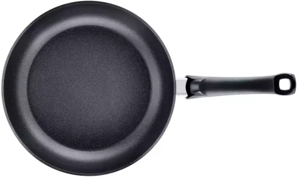Fissler Levital Classic Koekenpan 28 cm – Anti-aanbakeffect met Lotus Coating, Cookstar Bodem, Inductiegeschikt, Ergonomisch Handvat, Vaatwasserbestendig