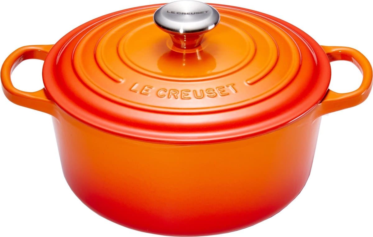 Le Creuset Braadpan Signature Oranjerood – Ø 22 cm / 3,3 Liter – Middelgrote Gietijzeren Stoofpan – Voor Soepen, Stoofschotels of Braden – Met Vuurvaste Oranje Emaille – Oven- en Inductiegeschikt – Tijdloos Frans Design