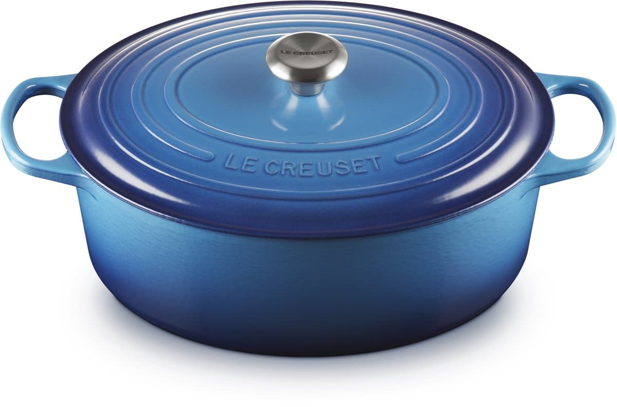 Le Creuset Braadpan Signature Ovaal Azure – Ø 31 cm / 6,3 Liter – Grote Gietijzeren Braadpan – Ovaal Design in Azure Blauw – Perfect voor Gezinsmaaltijden of Grote Braden – Geschikt voor Alle Warmtebronnen incl. Inductie